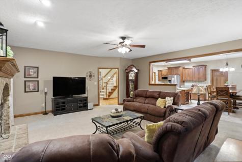 4302 W Woodbridge Lane New Palestine IN 46163