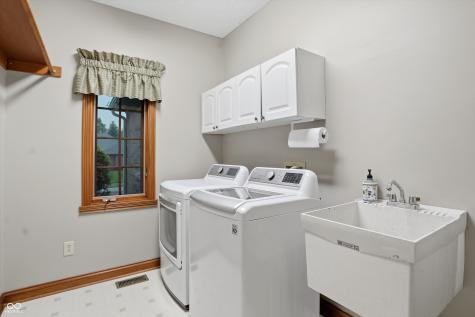 4302 W Woodbridge Lane New Palestine IN 46163