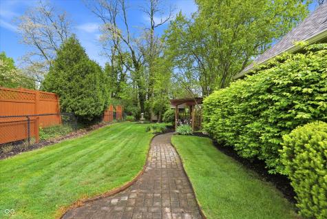 4302 W Woodbridge Lane New Palestine IN 46163