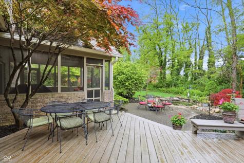 4302 W Woodbridge Lane New Palestine IN 46163