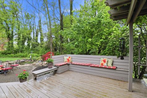 4302 W Woodbridge Lane New Palestine IN 46163