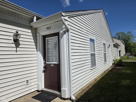 942 Brookstone Drive Franklin IN 46131