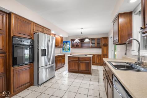 3660 E 300 S Columbus IN 47201