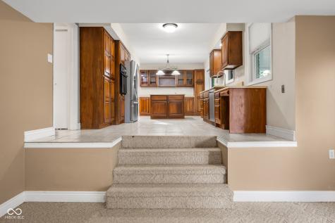 3660 E 300 S Columbus IN 47201