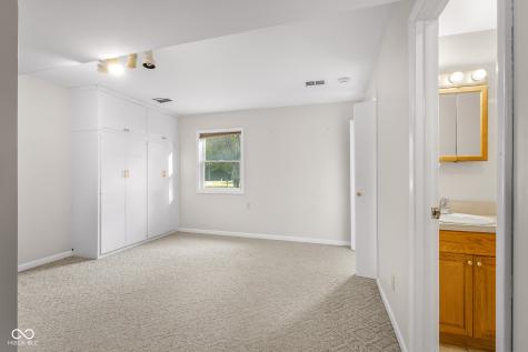 3660 E 300 S Columbus IN 47201