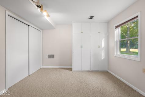 3660 E 300 S Columbus IN 47201