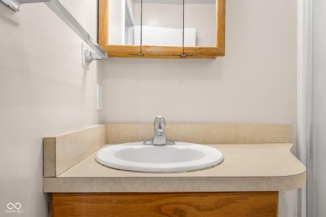 3660 E 300 S Columbus IN 47201