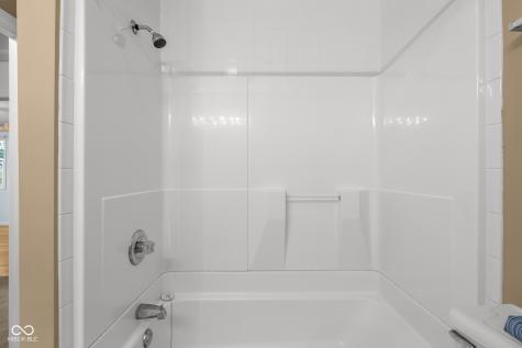 3660 E 300 S Columbus IN 47201