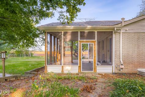 3660 E 300 S Columbus IN 47201