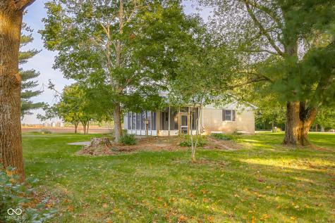 3660 E 300 S Columbus IN 47201