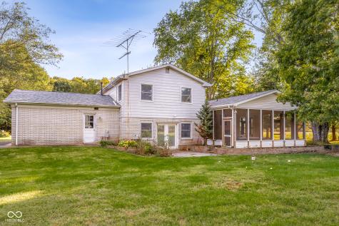 3660 E 300 S Columbus IN 47201