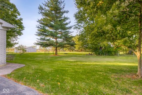 3660 E 300 S Columbus IN 47201