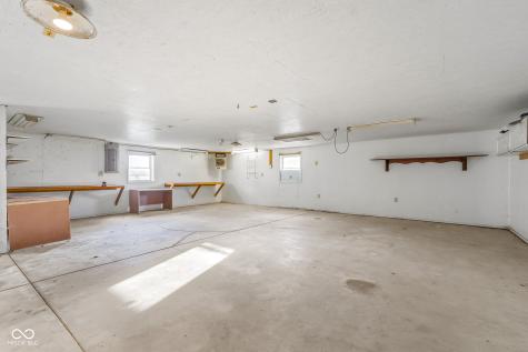 3660 E 300 S Columbus IN 47201