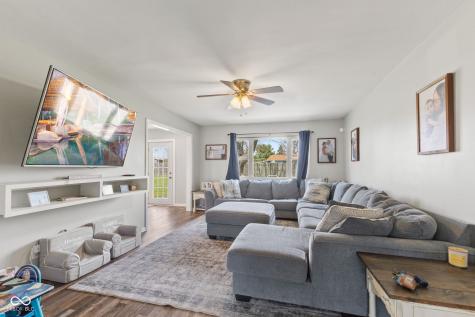 8109 Laura Lynne Lane Indianapolis IN 46217
