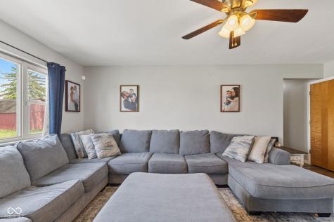 8109 Laura Lynne Lane Indianapolis IN 46217