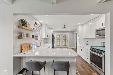 8109 Laura Lynne Lane Indianapolis IN 46217