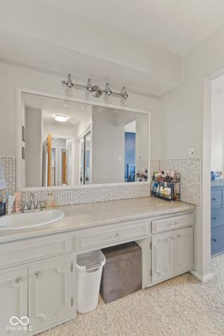 8109 Laura Lynne Lane Indianapolis IN 46217