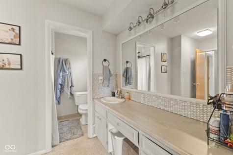 8109 Laura Lynne Lane Indianapolis IN 46217