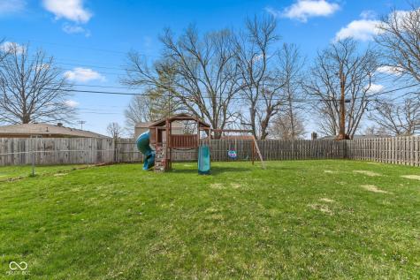 8109 Laura Lynne Lane Indianapolis IN 46217
