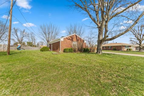 8109 Laura Lynne Lane Indianapolis IN 46217