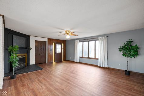 4731 W 1200 North Knightstown IN 46148