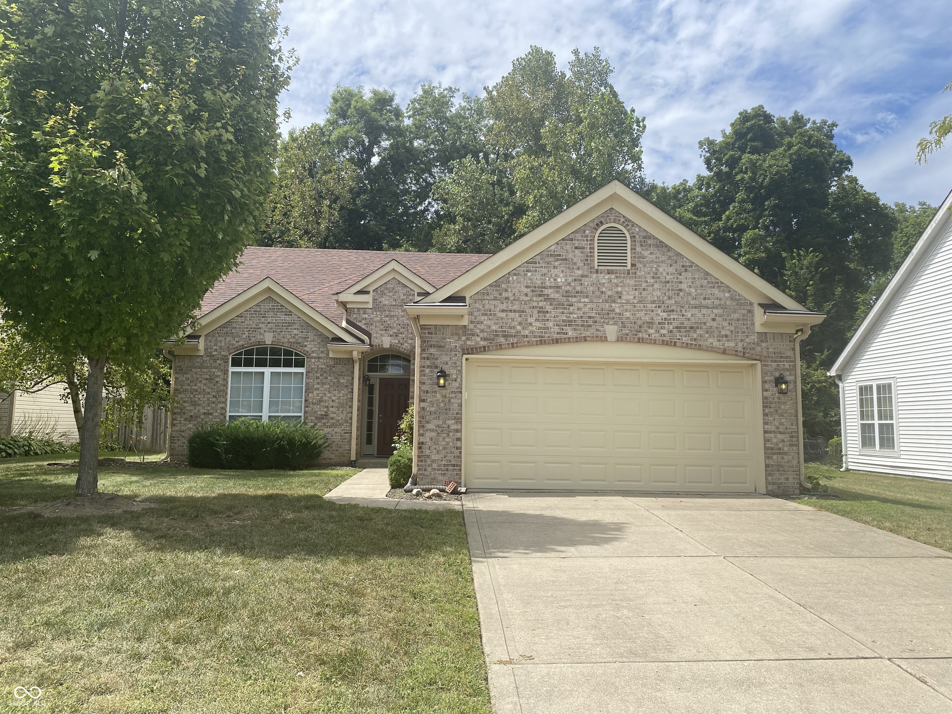 11214 Ruckle Street Carmel IN 46032
