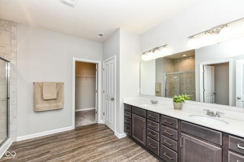 8044 Rissler Drive Indianapolis IN 46237
