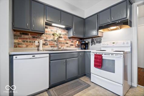 4325 Aspen Drive Brownsburg IN 46112