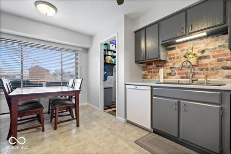 4325 Aspen Drive Brownsburg IN 46112