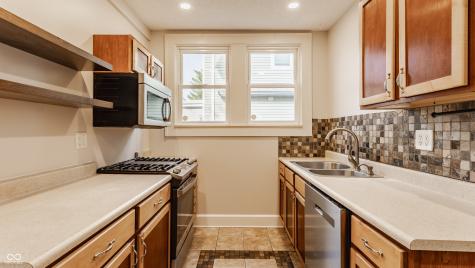 325 E 37th Street Indianapolis IN 46205
