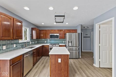 6446 Bonneville Drive Indianapolis IN 46237