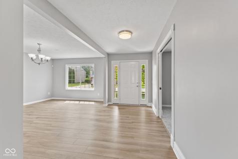 6446 Bonneville Drive Indianapolis IN 46237