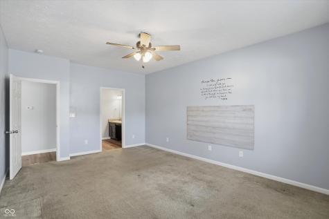 121 Halldale Drive Whiteland IN 46184