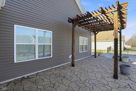 121 Halldale Drive Whiteland IN 46184