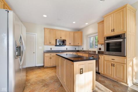 12244 Bayhill Drive Carmel IN 46033