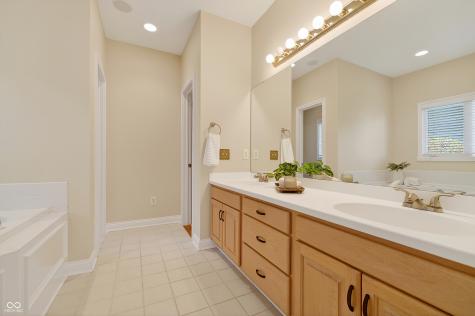12244 Bayhill Drive Carmel IN 46033