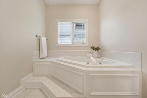 12244 Bayhill Drive Carmel IN 46033