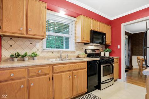 5930 Crestview Avenue Indianapolis IN 46220