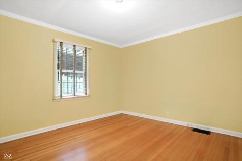 5930 Crestview Avenue Indianapolis IN 46220