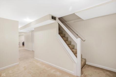 5930 Crestview Avenue Indianapolis IN 46220