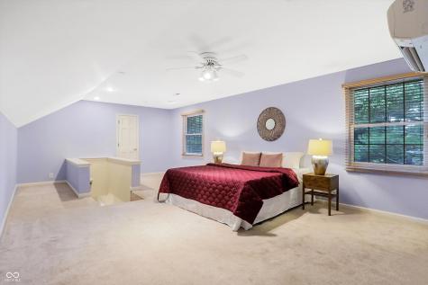 5930 Crestview Avenue Indianapolis IN 46220