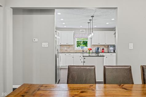 613 Grand Mesa Court Indianapolis IN 46217