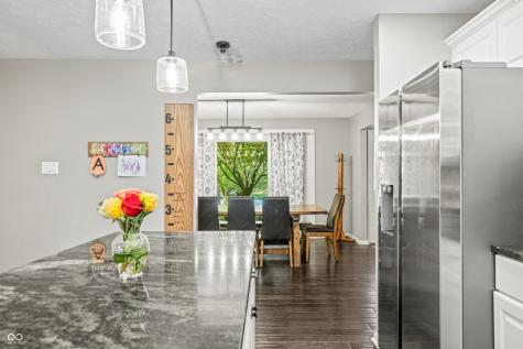 613 Grand Mesa Court Indianapolis IN 46217