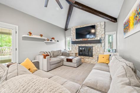 613 Grand Mesa Court Indianapolis IN 46217