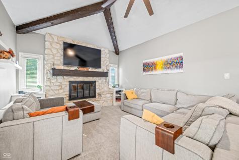 613 Grand Mesa Court Indianapolis IN 46217