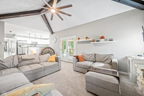 613 Grand Mesa Court Indianapolis IN 46217
