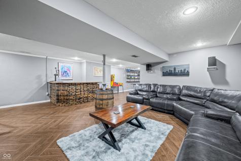 613 Grand Mesa Court Indianapolis IN 46217