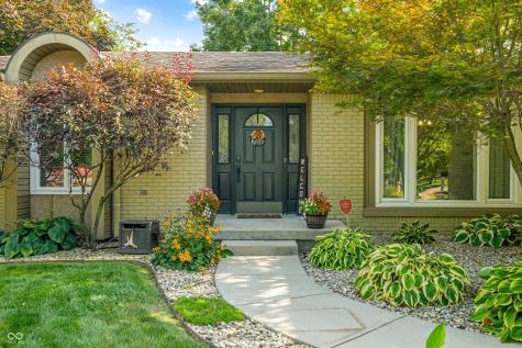 613 Grand Mesa Court Indianapolis IN 46217