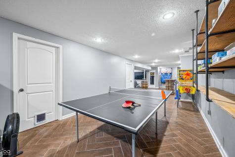 613 Grand Mesa Court Indianapolis IN 46217