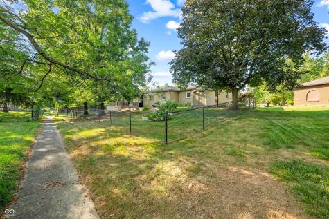 613 Grand Mesa Court Indianapolis IN 46217